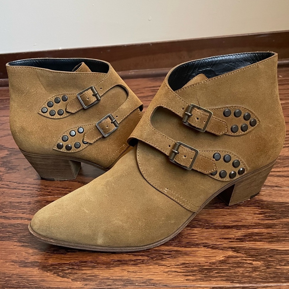 SAINT LAURENT pointed boots 10US/41EU